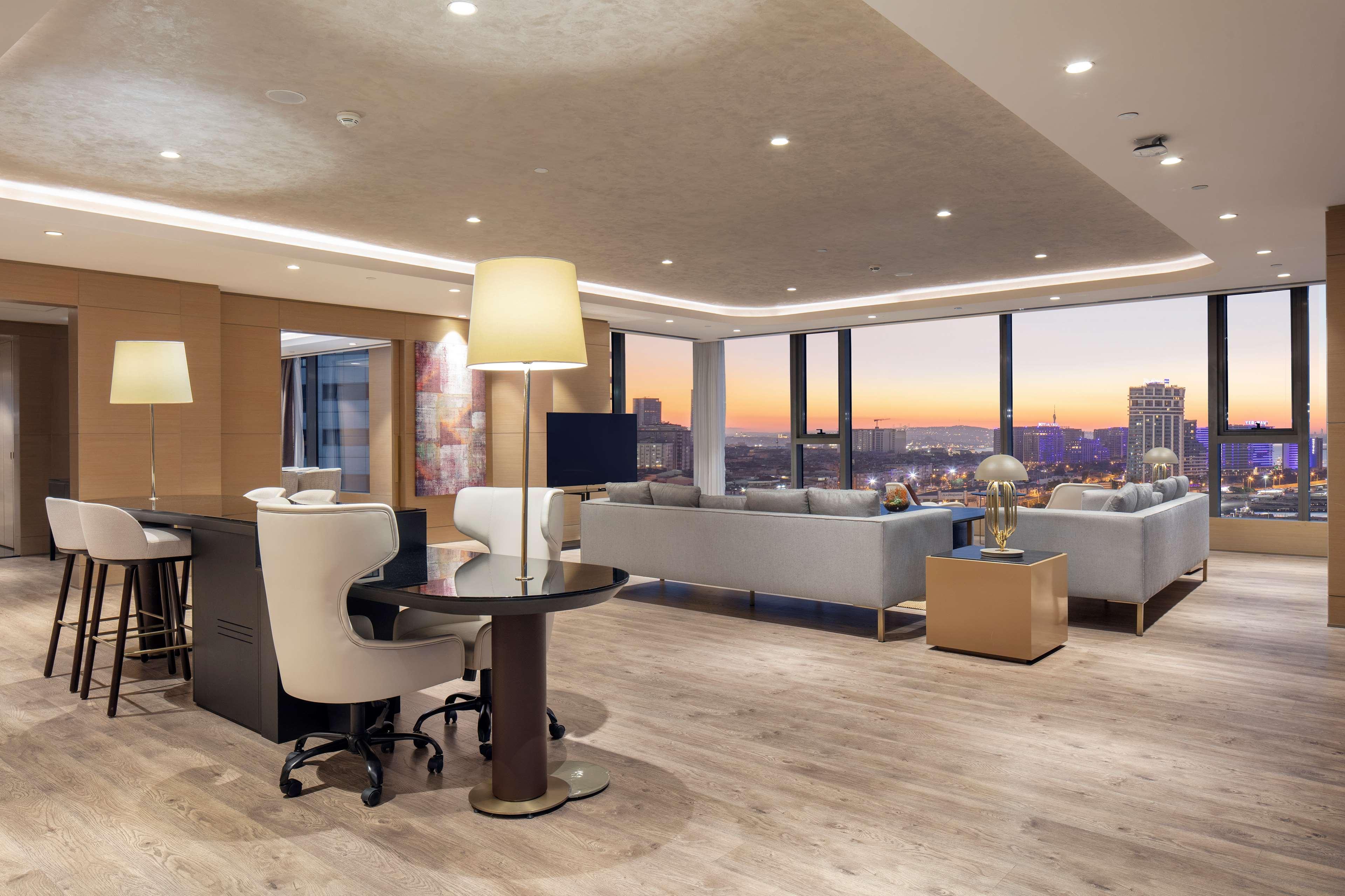 Hilton Istanbul Bakirkoy Hotel Luaran gambar Clubroom